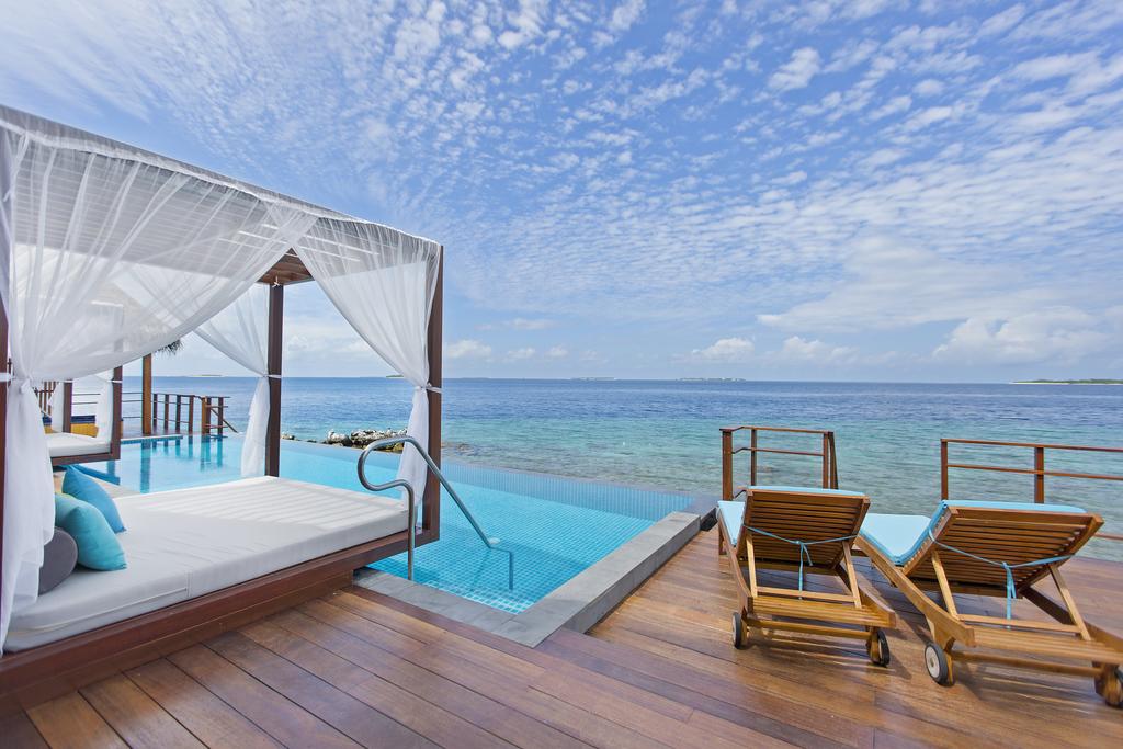 Furaveri Island